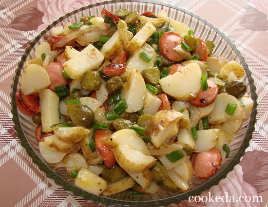 салат из картофеля и маринованных огурцов с горчицей - рецепт