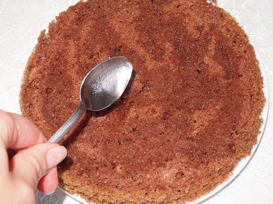 Бисквитный торт с вишней - пропитка коржей