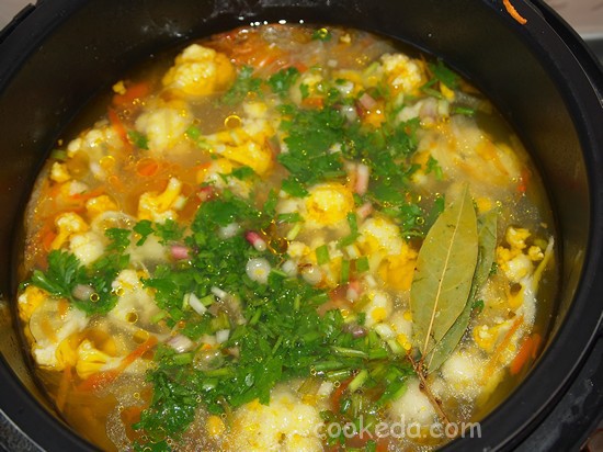 Суп в мультиварке из цветной капусты и кукурузы-17