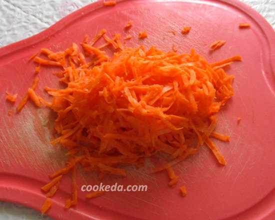 Оладьи с луком и морковью-11