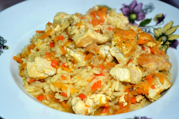 Плов с курицей на сковороде - классический рецепт с пошаговыми фото