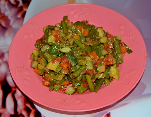Овощное рагу со стручковой фасолью и кабачками