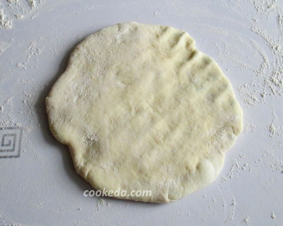 лепешки с сыром и картошкой на сковороде обжаривать с двух сторон